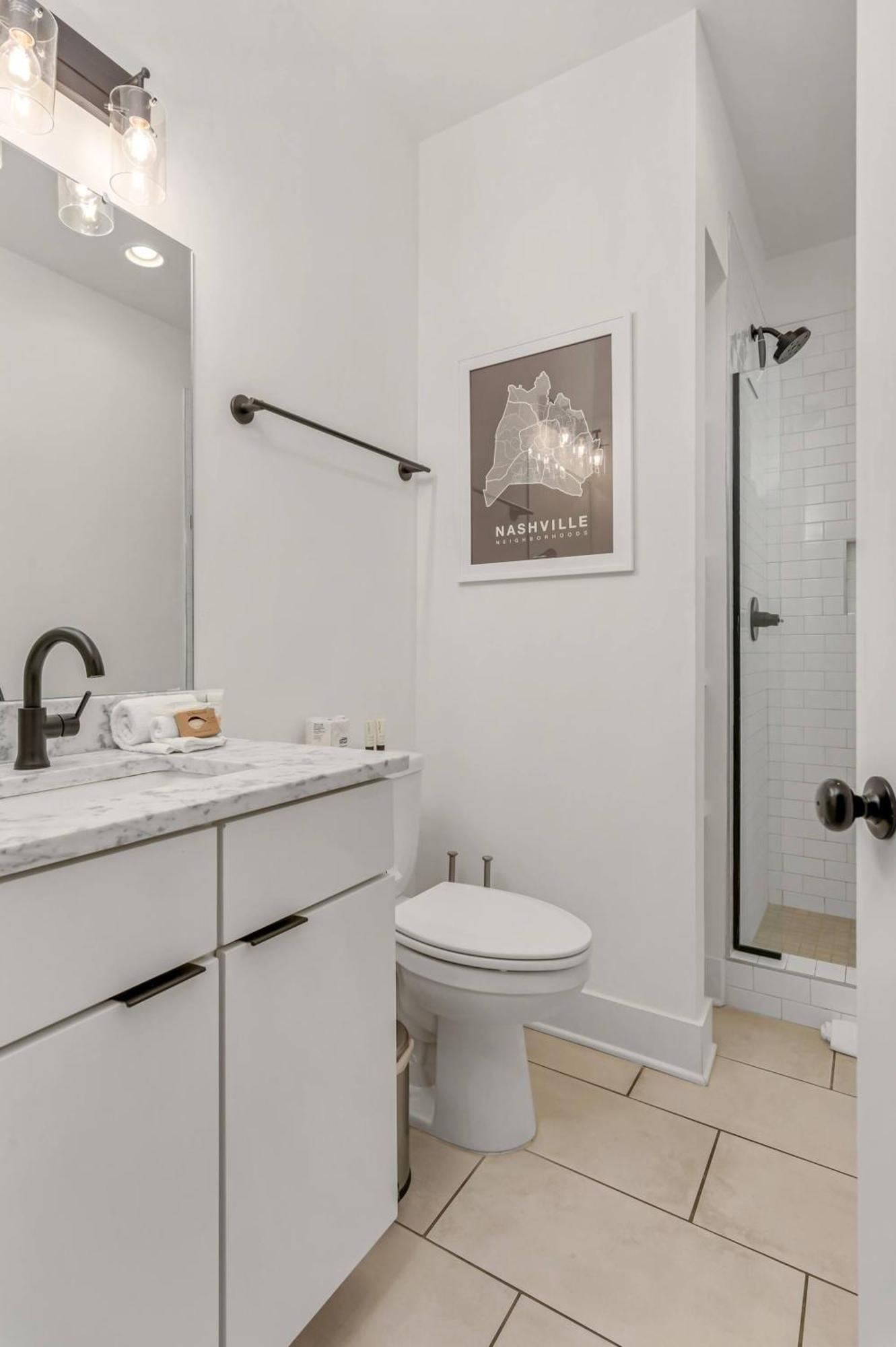 Hottub/karaoke-10min To Dt-9 Beds-swiftie's Nashville