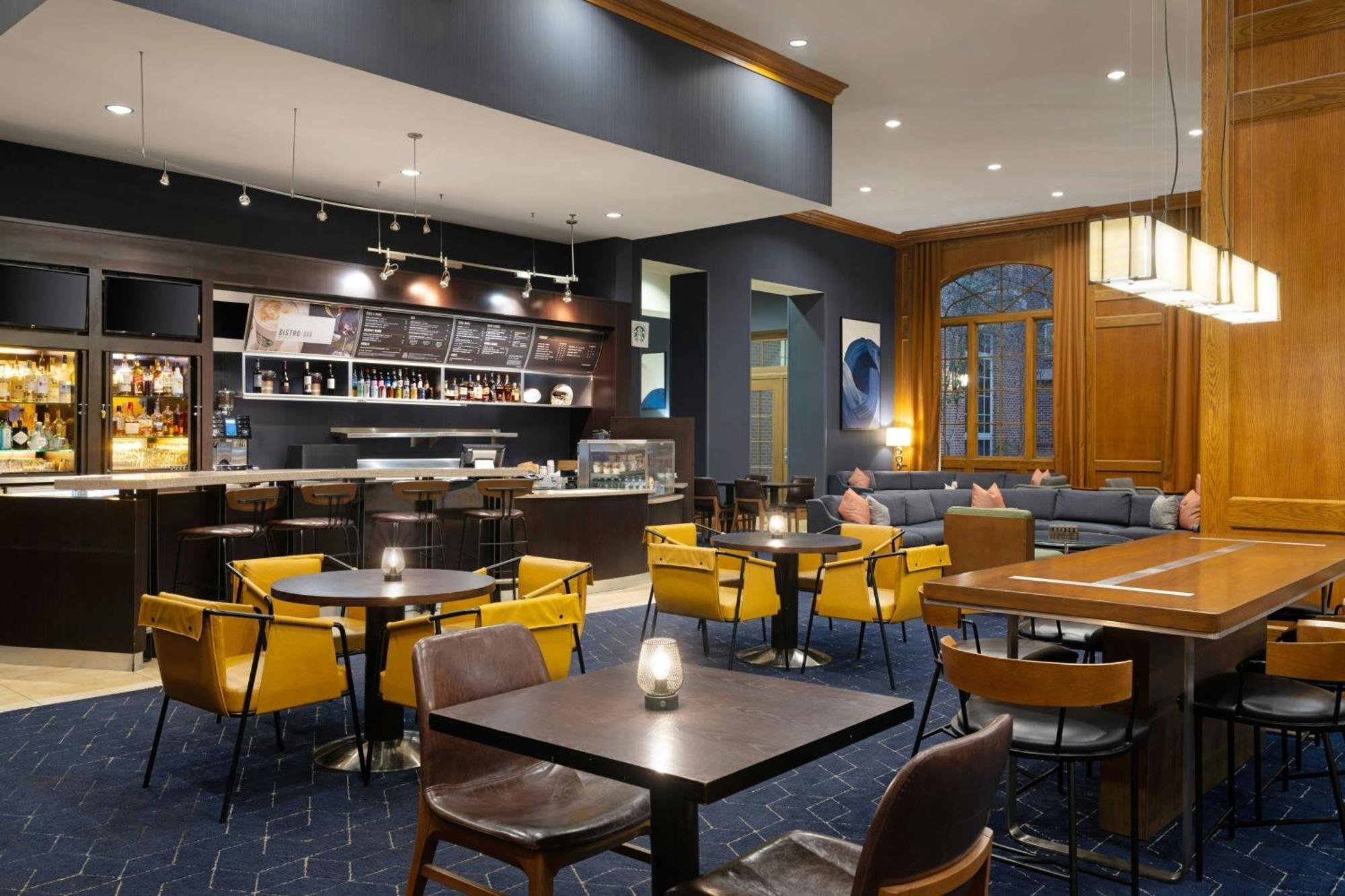 Courtyard By Marriott Hills Nashville