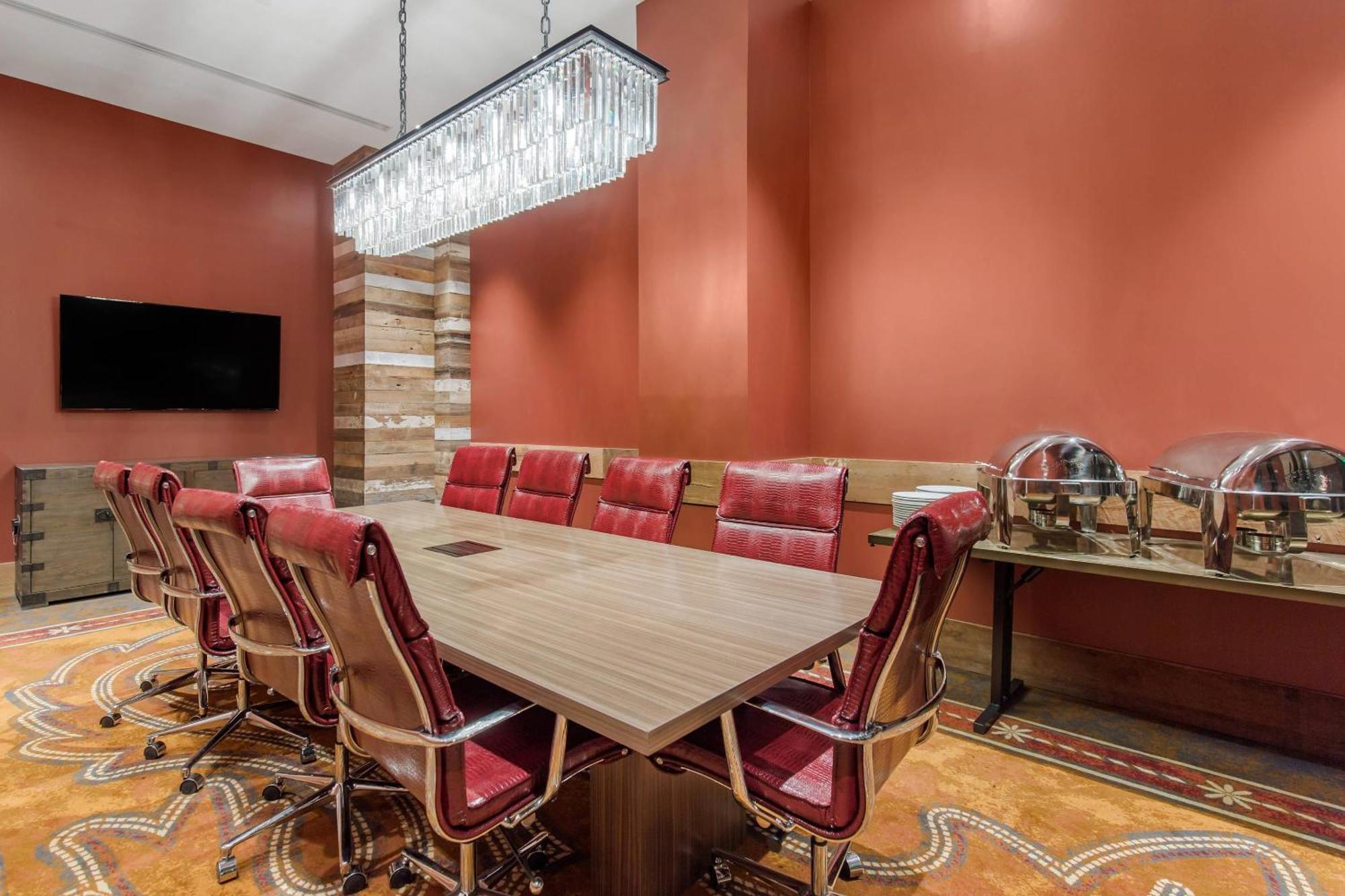 Hotel Cambria Downtown