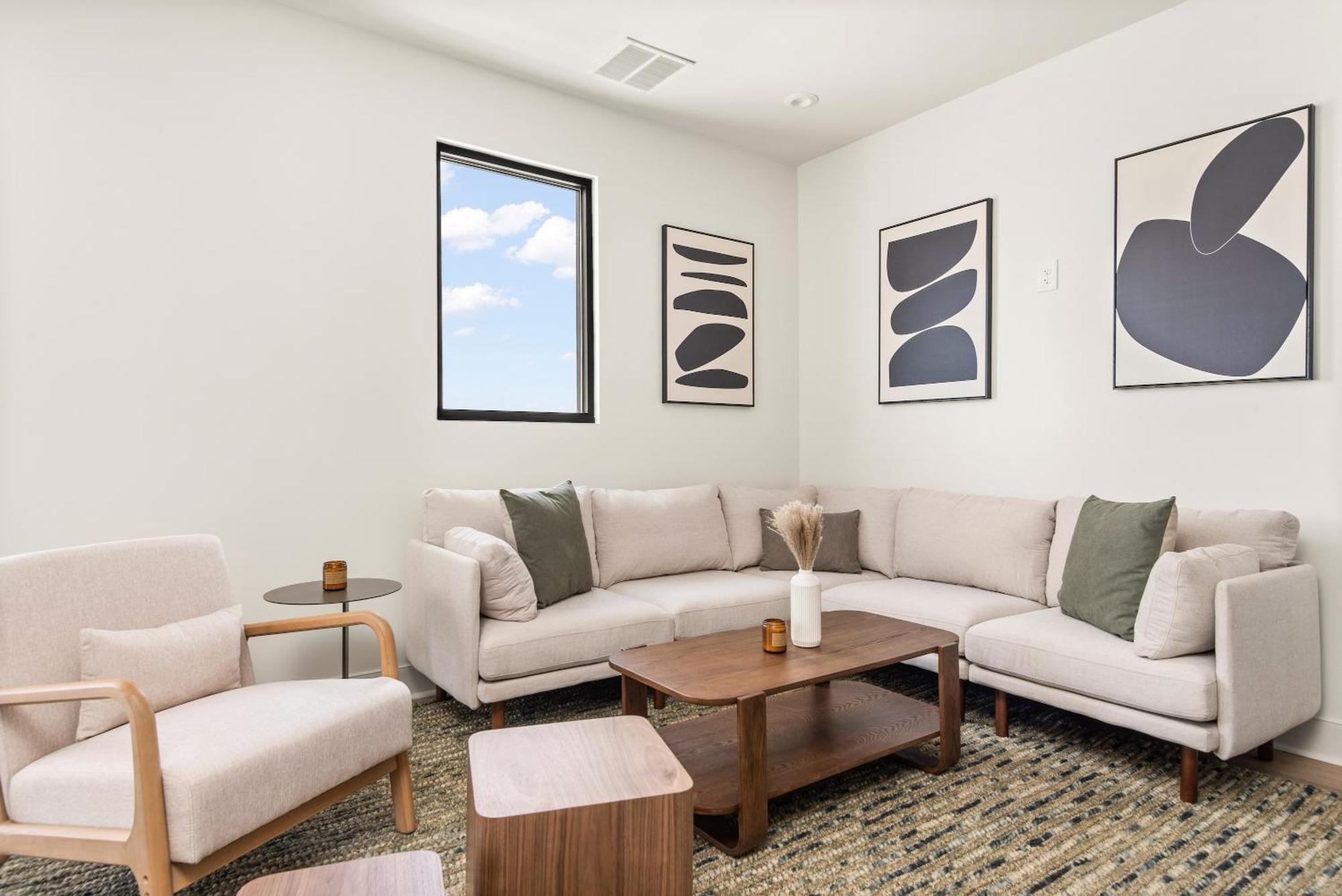 Hotel The Eighteen By Kasa 4*