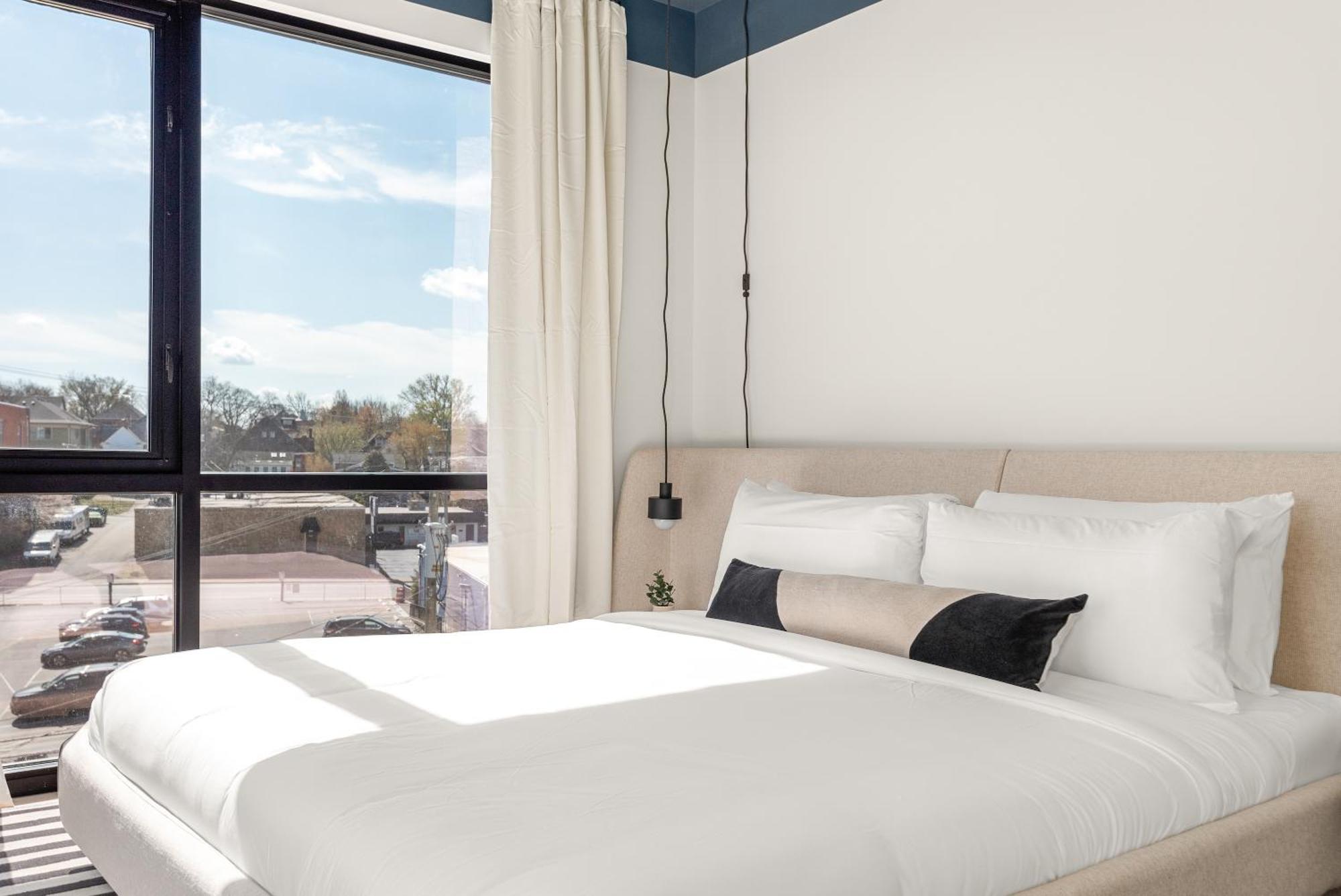 The Eighteen By Kasa Hotel