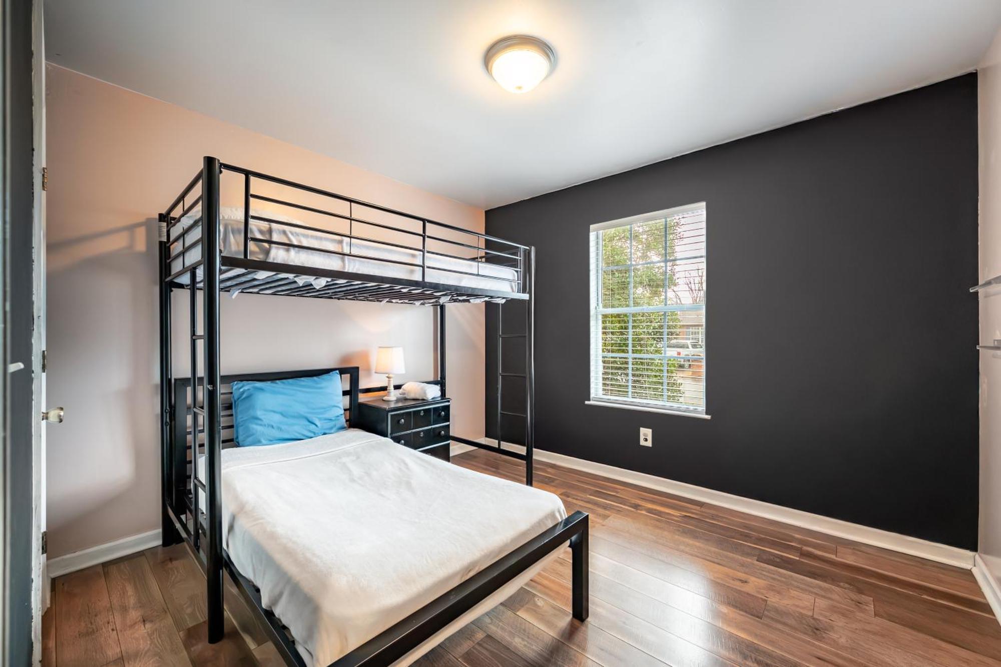 3br Lakefront In With Bbq & Hot Tub Nashville