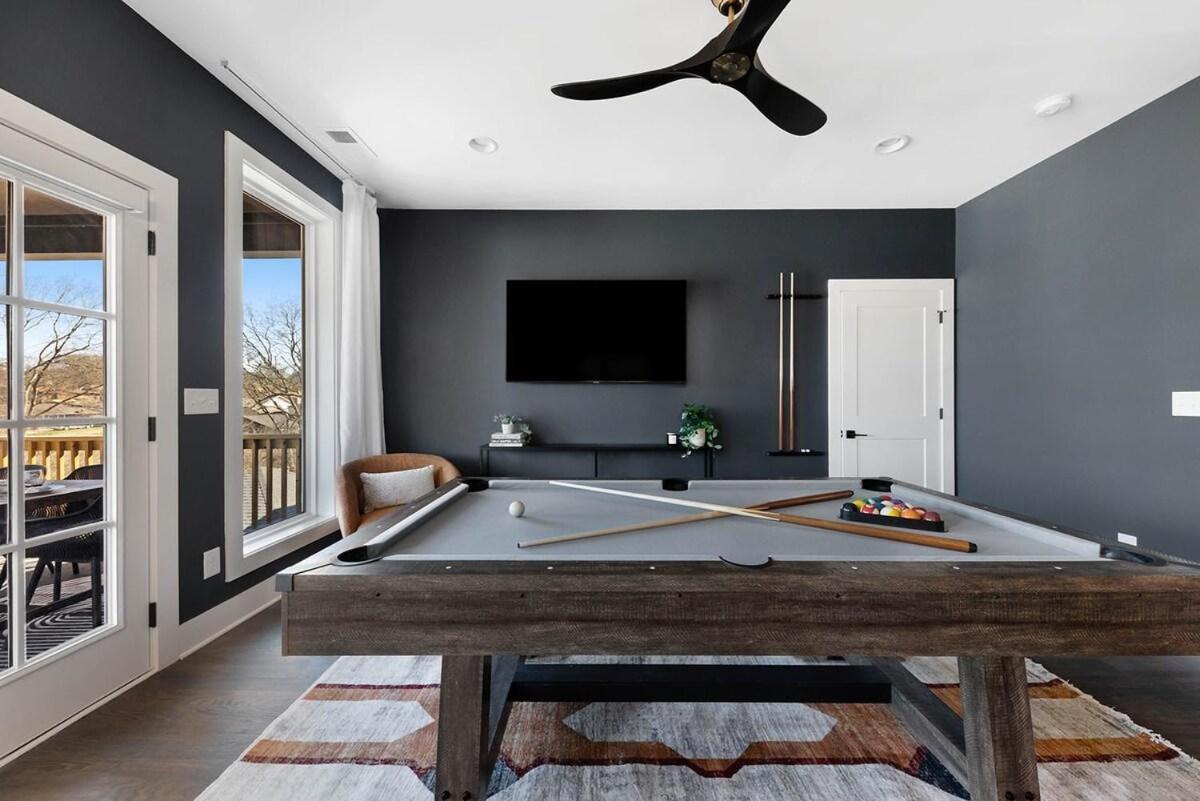 Diamonds & Rhinestones *