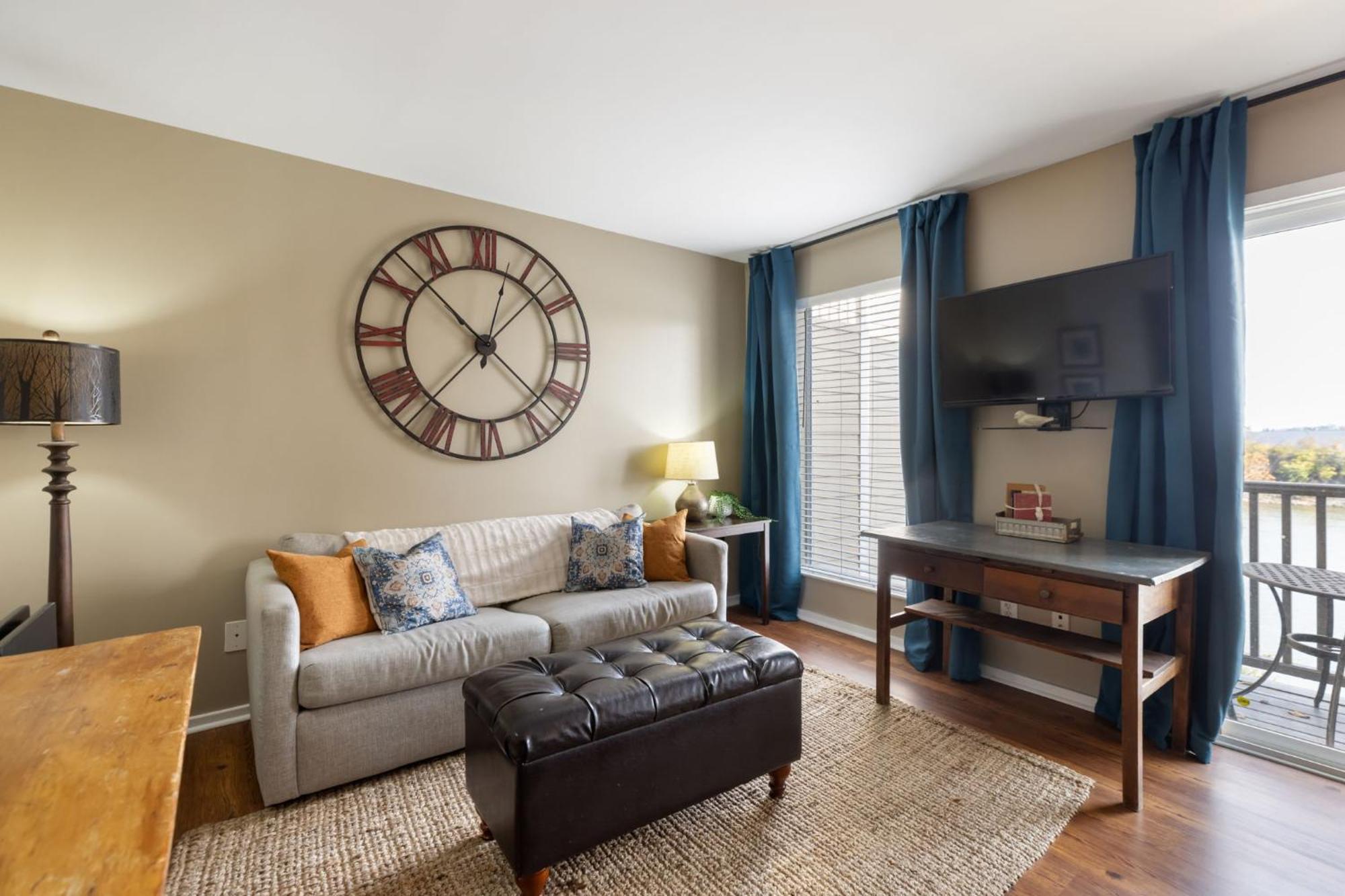 Downtown Riverfront *