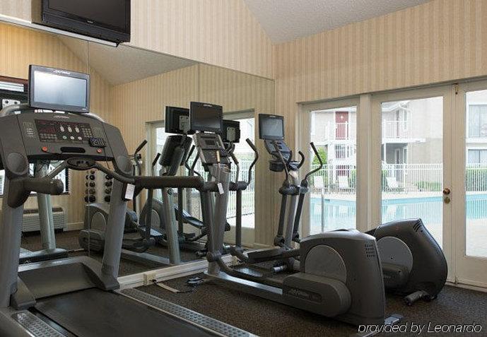 Hotel By Marriott Airport