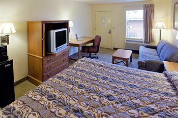 Motel Americas Value Near Downtown