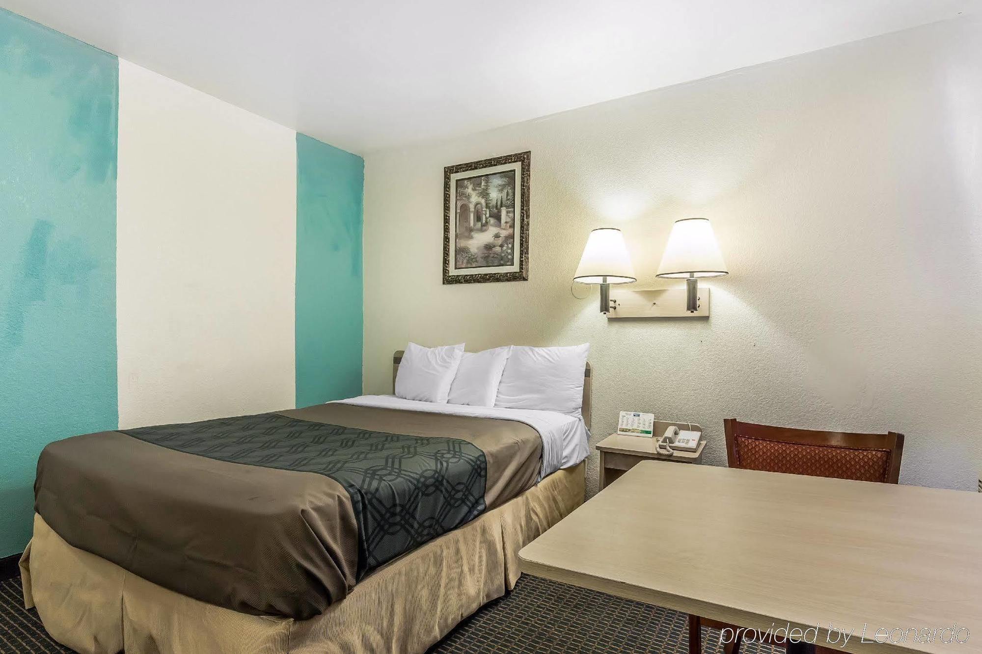Rodeway 2* Nashville