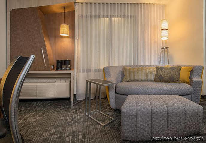 Hotel Courtyard By Marriott Hills Nashville