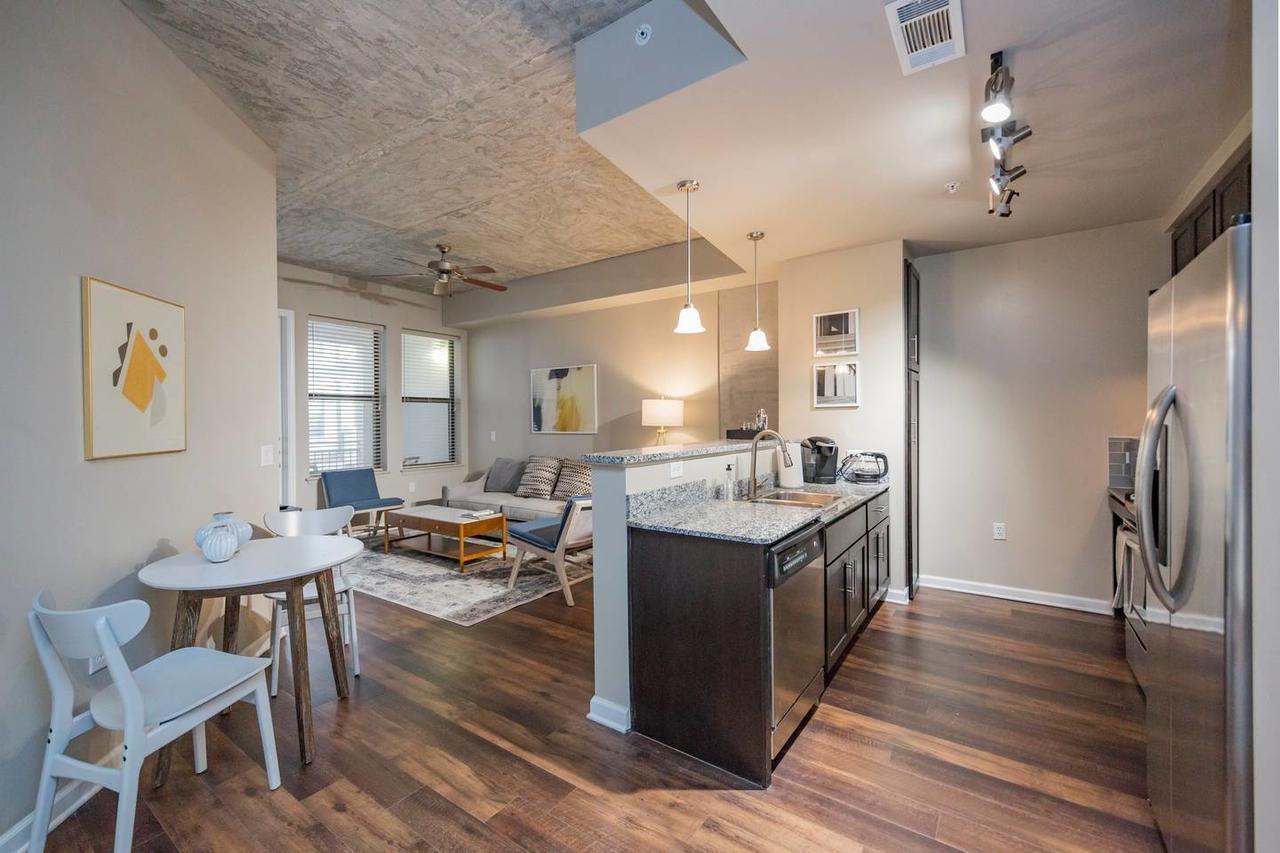 Hotel Express & West End - Univ Area By Ihg 3*