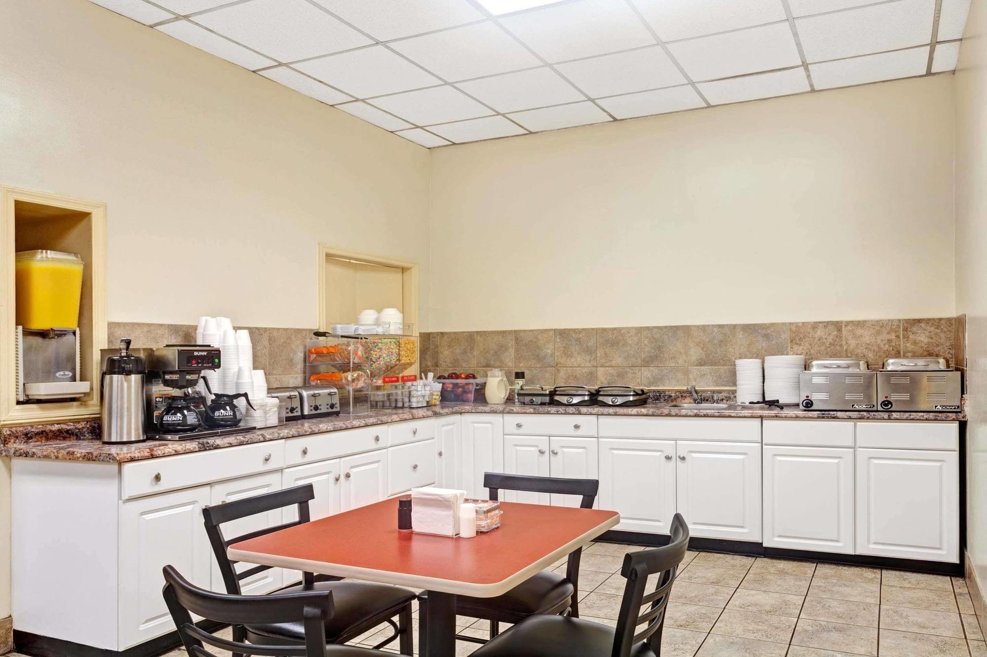 Knights - Downtown Hotel Nashville