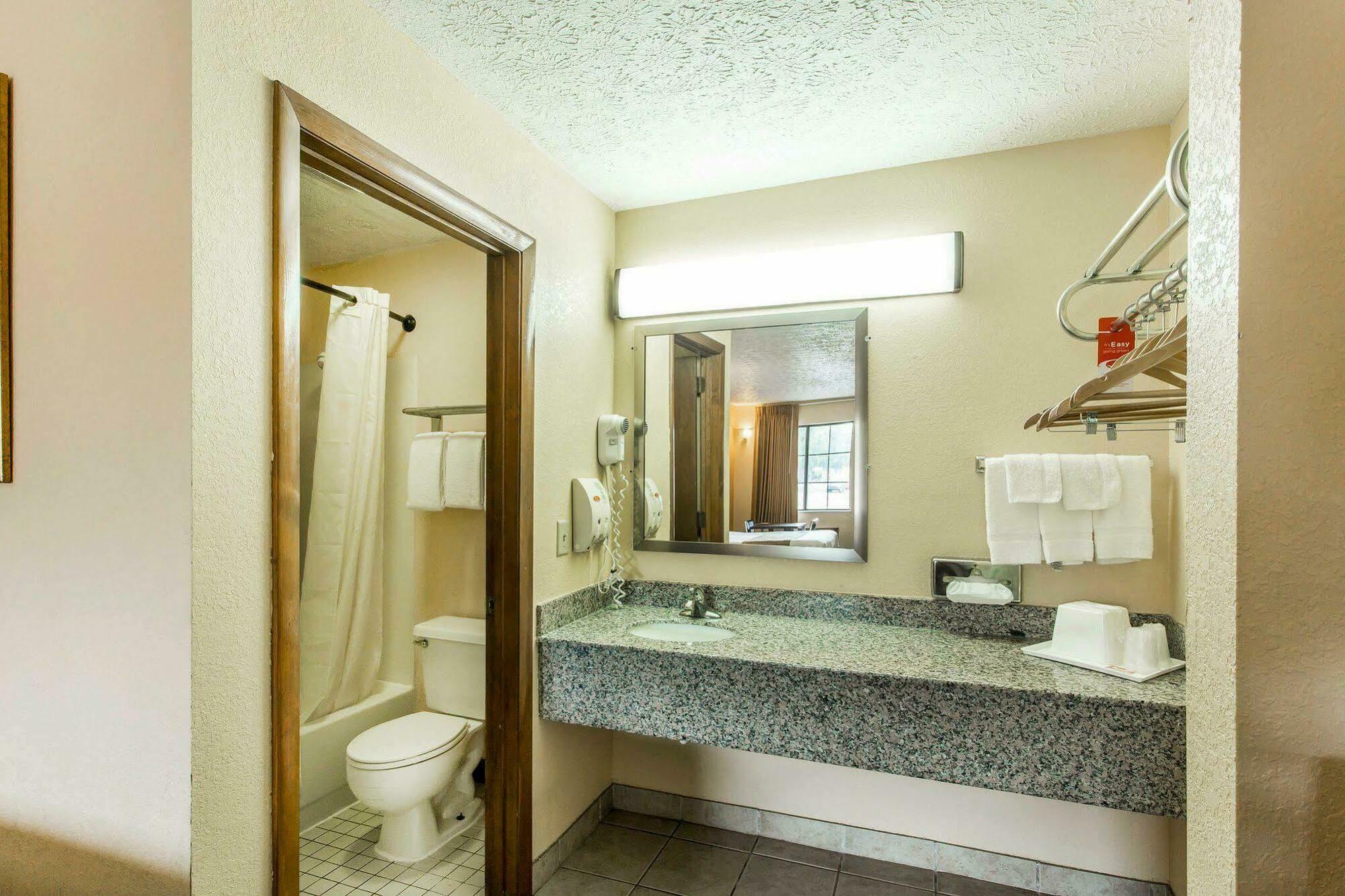 Motel Econo North Nashville