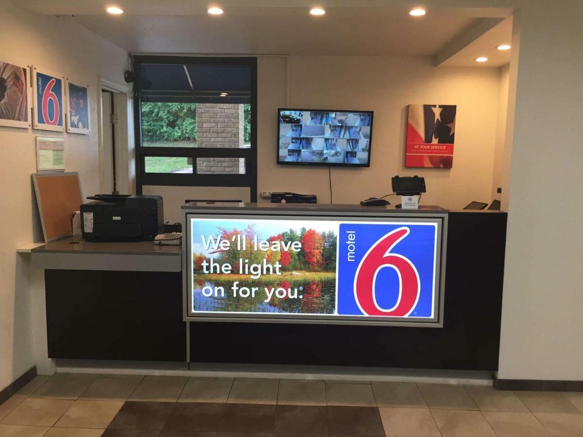 Hotel 6-nashville, Tn - Airport