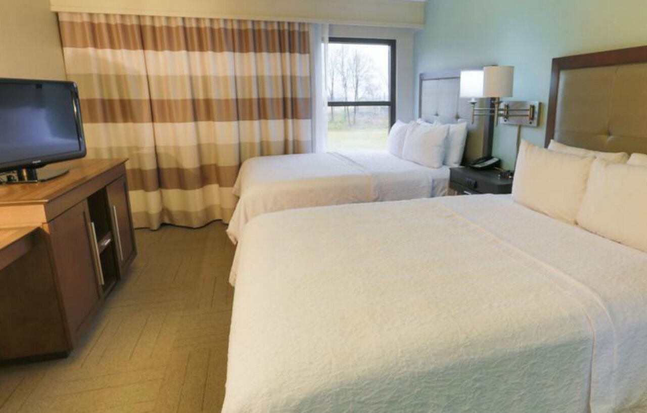 Hampton & Nashville-airport