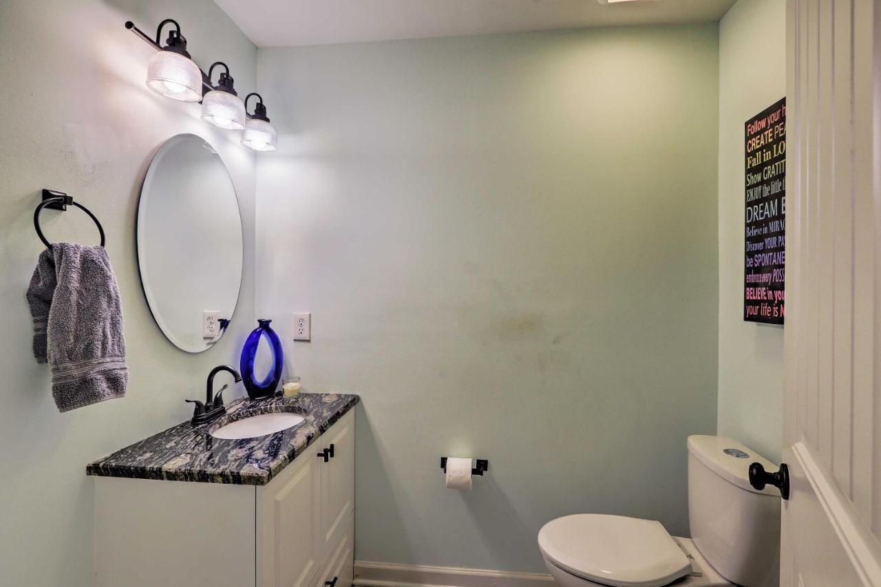 Holiday home With Fire Pit And Yard, 3 Mi To Dwtn