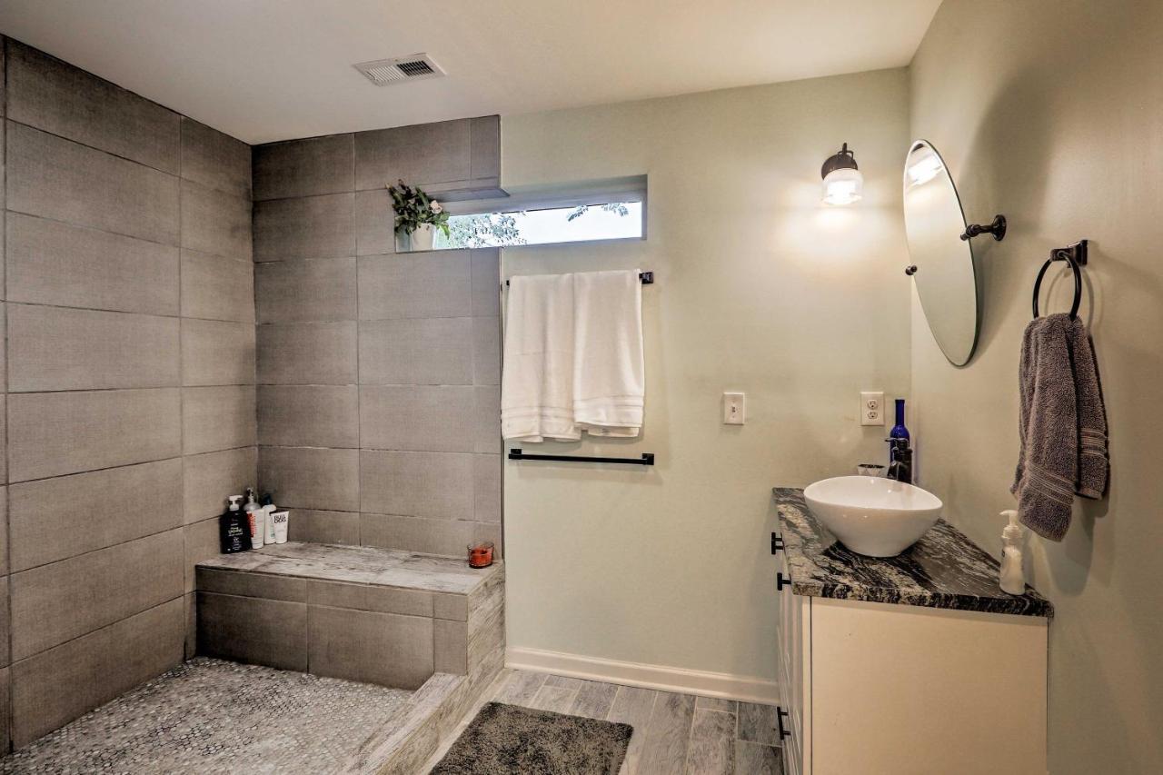 With Fire Pit And Yard, 3 Mi To Dwtn Nashville