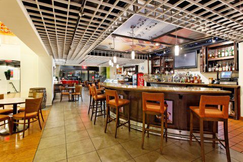 Aloft West End Hotel