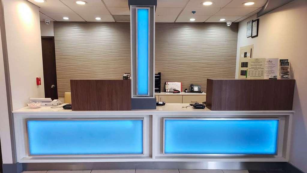 Alexis And 3* Nashville