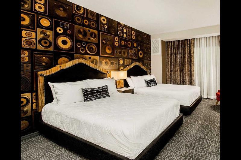 Cambria Downtown Hotel