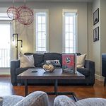 Music Row Luxury Suites - Two King Bedrooms - Private Garage & Ensuite Baths