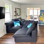 Hillsboro Village Hideaway