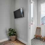 Serene Boho Chic Home-Mins To Dt