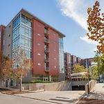 Luxe Two Bedroom Penthouse With Skyline Views, Internet, Gym