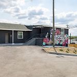 Inviting 1 Bedroom 10 Mins To Nash