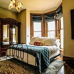 Henrie House I Luxury 4Br Downtown Historic Gem With Library & Patio