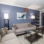 Walk To 12 South, 7 Min To Downtown, Free Parking!