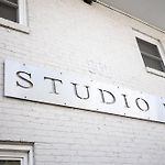 Walk To 12 South, 7 Min To Downtown, Free Parking!