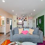 New 4 Bedroom Apt Near Dt Walk To Restaurants
