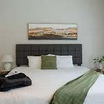 Cozy & Central 2Br Suite With Optional Parking Near Vanderbilt, Gulch & Honky Tonk Highway