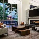 Hilton Garden Inn Nashville Downtown / Convention Center
