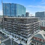 The Stage In Downtown Nashville W Pool/Gym | Walk To Broadway
