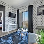 The Outlaw In Downtown Nashville By Nautical Properties