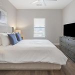 Landing Modern Apartment With Amazing Amenities