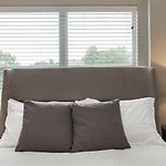Landing Modern Apartment With Amazing Amenities