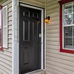 East Nash 12 Mins To Broadway Sleeps 6