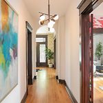 Historic Jewel Walk To Eats & Shops