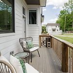 Relax Into Urban Chic At A Textured East Nashville