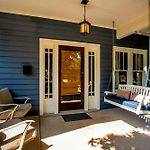 Bright Bungalow In Hip East Nashville Walk To 5 Points - Only 2 Miles To Downtown