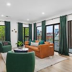 Luxury In The Gulch With Patio Pool Walk To Broadway