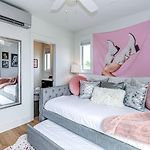 4Br/5Ba Rooftop Bar | Sleeps 12 | 1 Mi To Nissan
