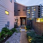 Luxury House - Heated Pool - In The Gulch - Walk Anywhere