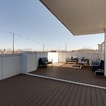 Nations Sky Retreat 2Br Private Rooftop Views