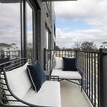 Walk To Nightlife, Vanderbilt, Minutes To Broadway