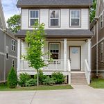 Spacious Nashville Home With 7 Beds 4 Bedrooms And 2.5 Bathrooms