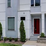 Southside Extraordinaire Walk To Gulch Lux Four Bedroom