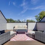 Dolly And Denim 4 Bedroom 4.5 Bath With Spacious Rooftop