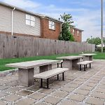Brentwood C4 I Cozy & Comfy I 2Bd I Free Parking